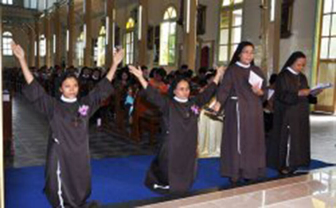 maria-magdalena-osccap-dan-suster-maria-faustina-osccap-st-fransiskus-asisi-singkawang