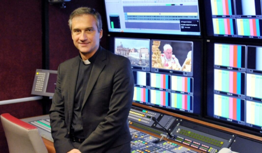 220916mnw-profil-pimpinan-sekretariat-untuk-komunikasi-1