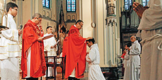 TAHBISAN TUJUH DIAKON