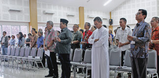 HIDUP DALAM KEBHINEKAAN