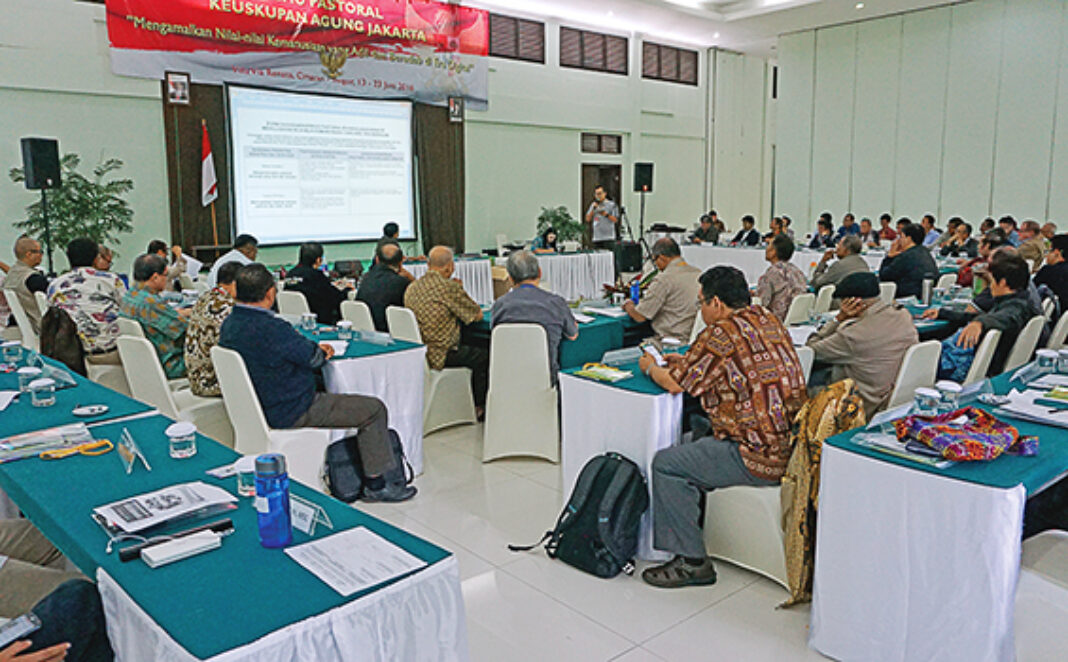 kabar-jakarta-temu-pastoral-para-imam-kaj-juli-2016-majalah-hidup