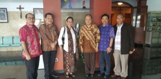 Sukmawati Soekarnoputri Kunjungi KWI