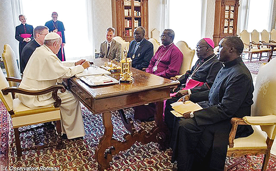 Paus Fransiskus bertemu dengan beberapa Uskup Sudan.[Lâ€™Osservatore Romano]