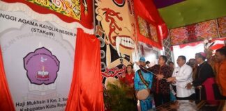 Peresmian Sekolah Tinggi Agama Katolik Negeri (STKatN) Pertama di Indonesia