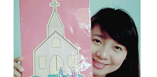 Joana Aloysia Heylinn Membuat Alat Peraga Anak-Anak bagi Tuhan