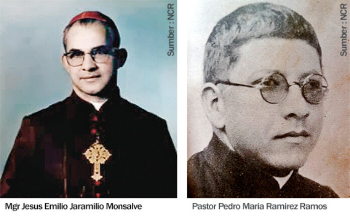 Mgr Jesus Emilio Jaramilio Monsalve dan Pastor Pedro Maria Ramirez Ramos