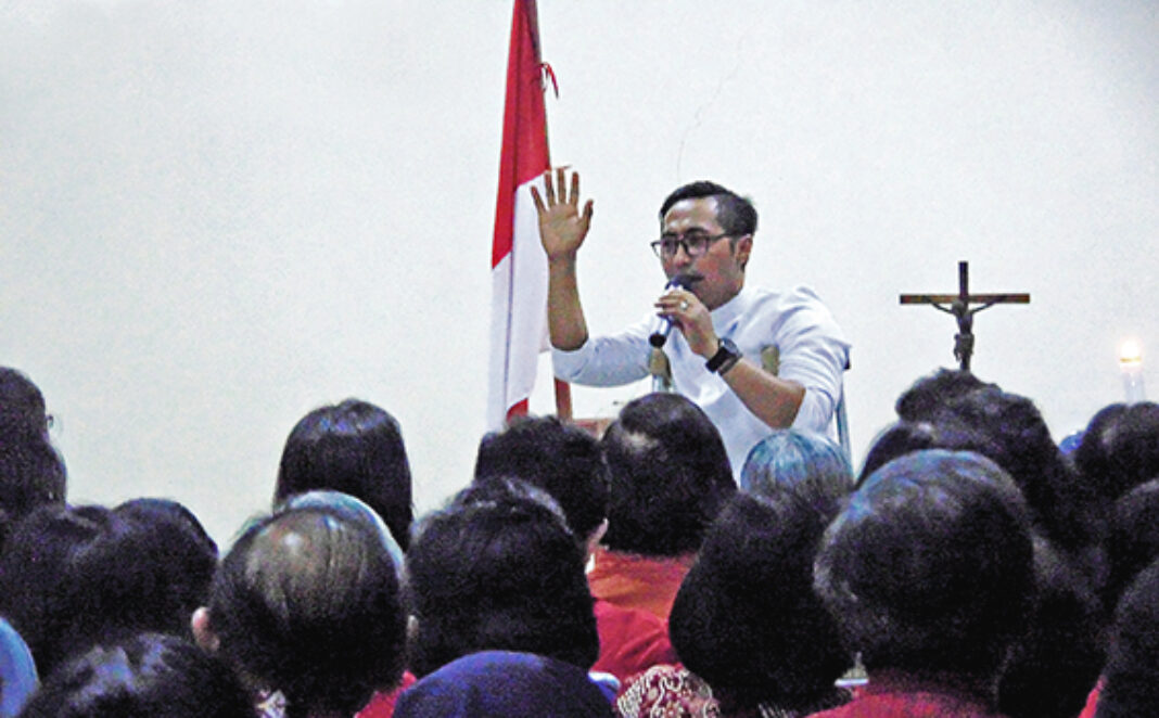 Frater cosmas christian timur majalah hidup katolik