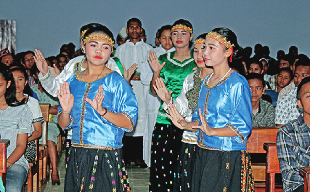 PENARI SMAK SEMINARI majalah hidup katolik