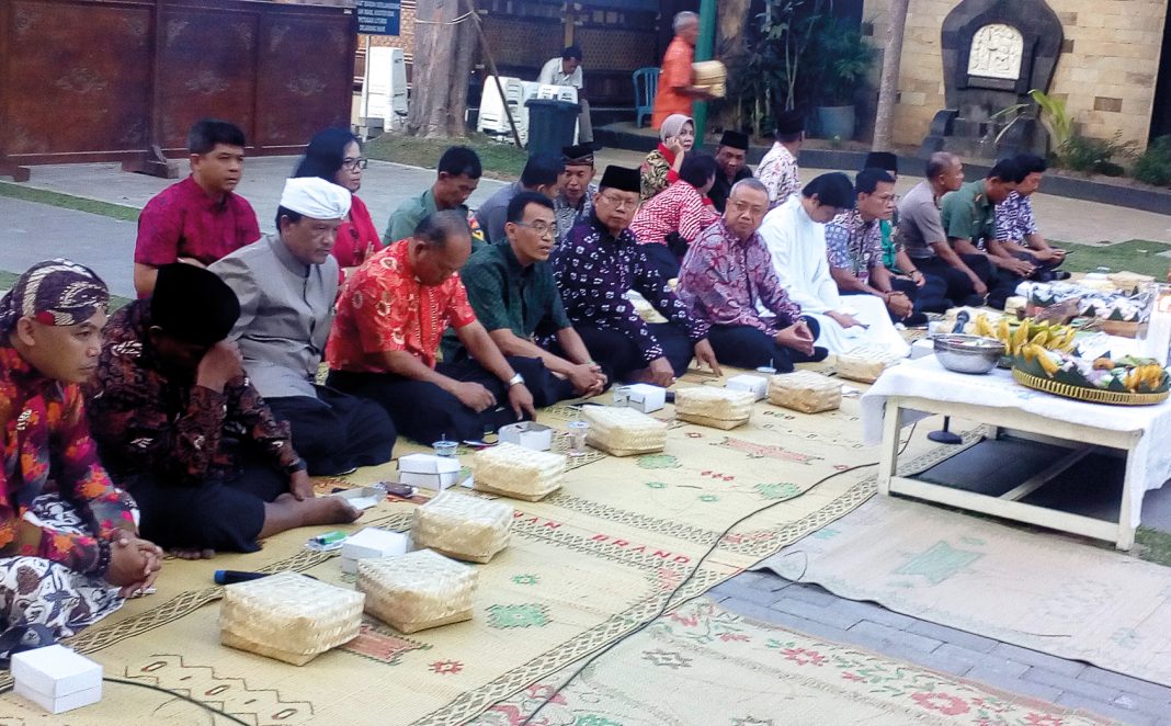 28 2618NT-Kenduri lintas iman