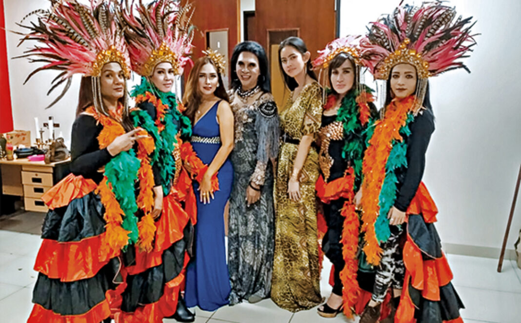 sajut penari dan penyanyi transpuan januari 2018 hidup katolik