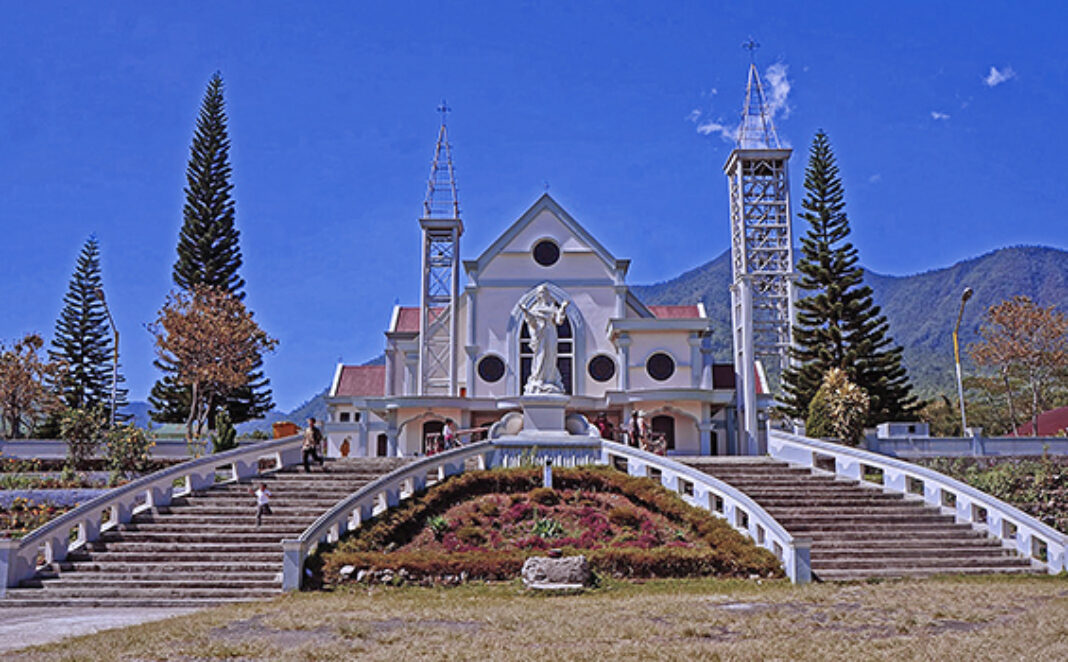 Gereja Katedral Ruteng