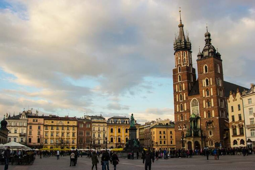 Basilika St. Mary di Krakow, Polandia