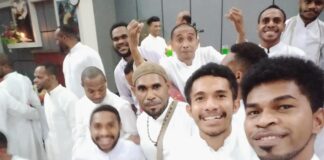 Pelantikan Lektor dan Akolit di STFT Fajar Timur Jayapura