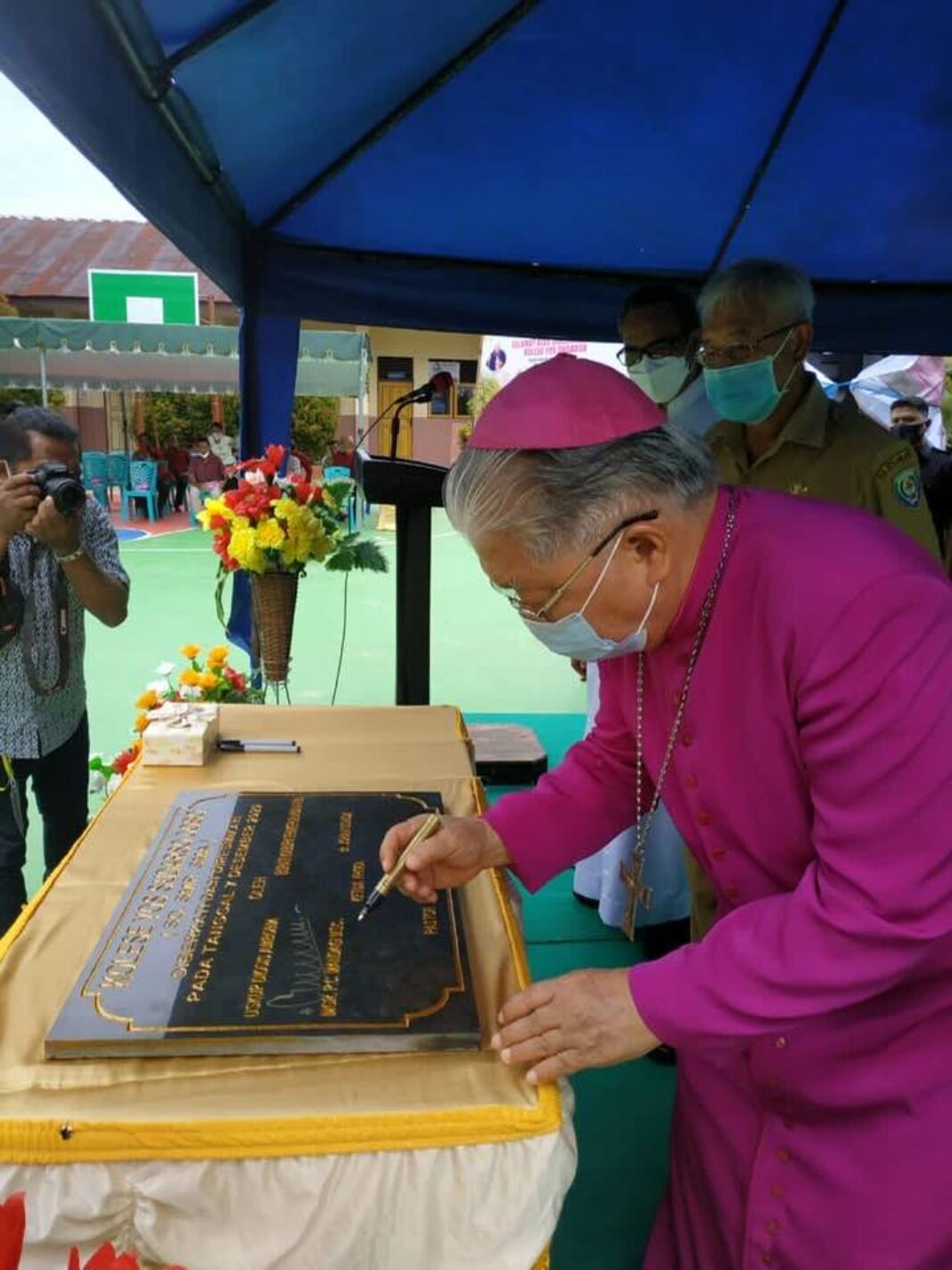 129775112_947546355653982_4411659675264657190_n