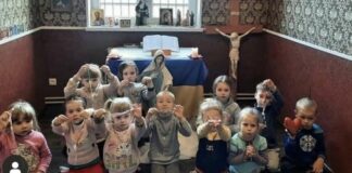 Para Imam dan Religius Tinggal untuk Merawat Orang-orang di Ukraina