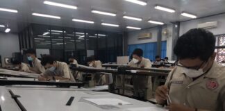 PENDIDIKAN: MENJAGA NYALA API