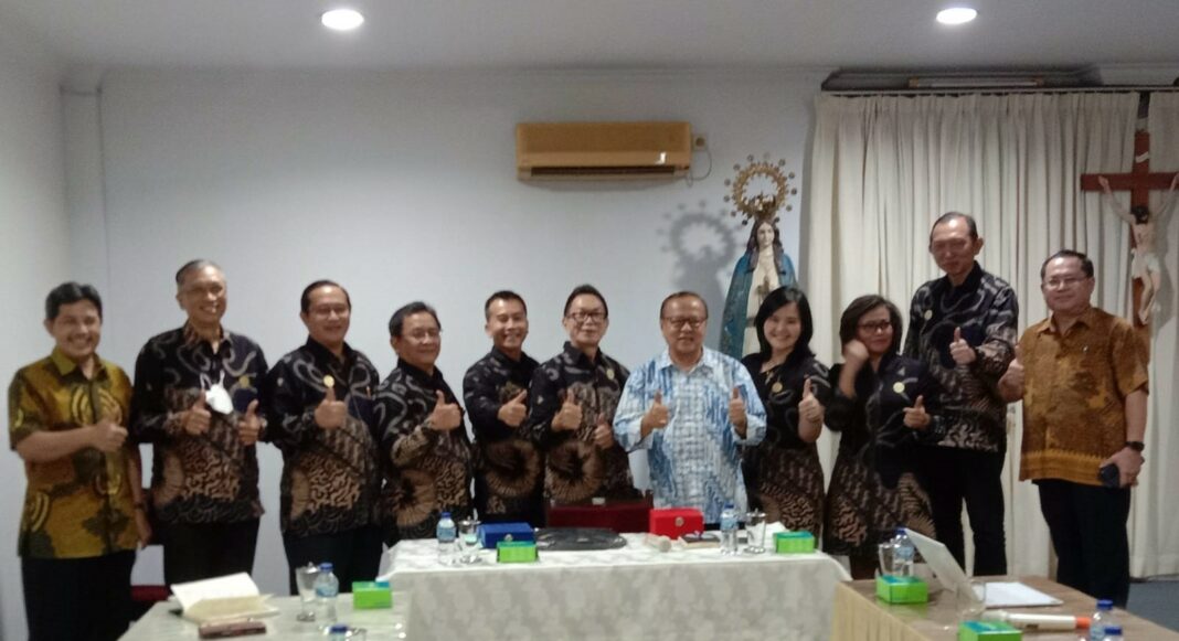 Kardinal dan pengurus pukatnas