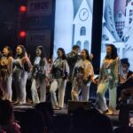 Konser Natal di Gedung Setengah Jadi