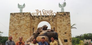 Merenungkan Jalan Salib Yesus, Plt. Dirjen Bimas Katolik dan Rombongan Ziarah ke Taman Doa “Via Crucis”