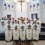 Momen Haru Misa Perdana Imam Perdana dari Paroki Alam Sutera