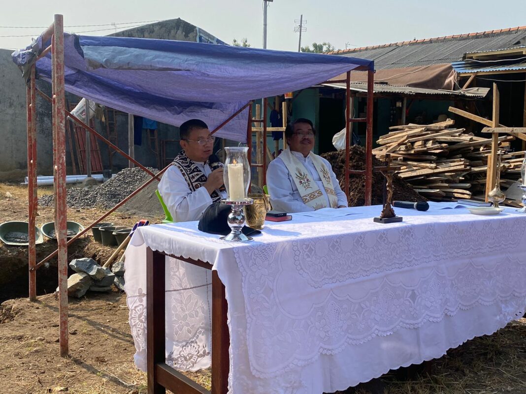 Peletakan Batu Pertama Rumah Antara