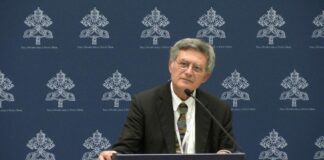 Delegasi Persaudaraan Memberikan Karakter Ekumenis pada Konferensi Pers Sinode