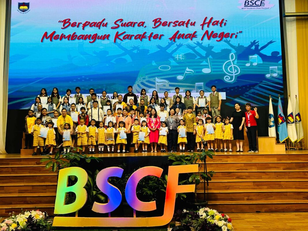 Paduan suara PenaburR