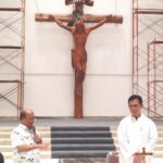 Dari Pohon Jati Terbentuk Salib nan Indah, Salib Altar Gereja Santa Perawan Maria Benteng Gading