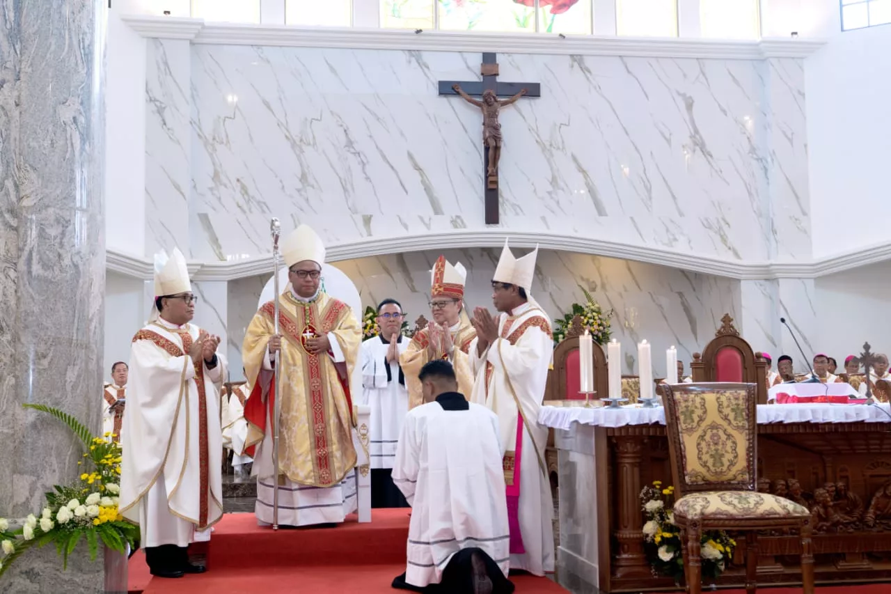 Keuskupan Baru di Ujung Barat Flores: Hadir untuk Melayani Umat dengan