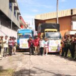 Staf dan relawan Caritas Padang saat mendistribusikan bantuan ke beberapa wilayah terdampak Banjir Sumatra| Dk. Caritas Indonesia