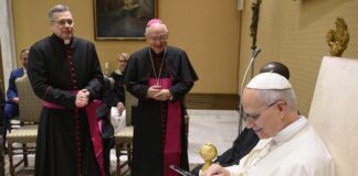 Buku Tahunan Kepausan Kini Tersedia Daring dengan Informasi tentang Gereja di Seluruh Dunia