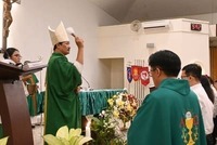 Uskup mereciki air suci (2) (1)