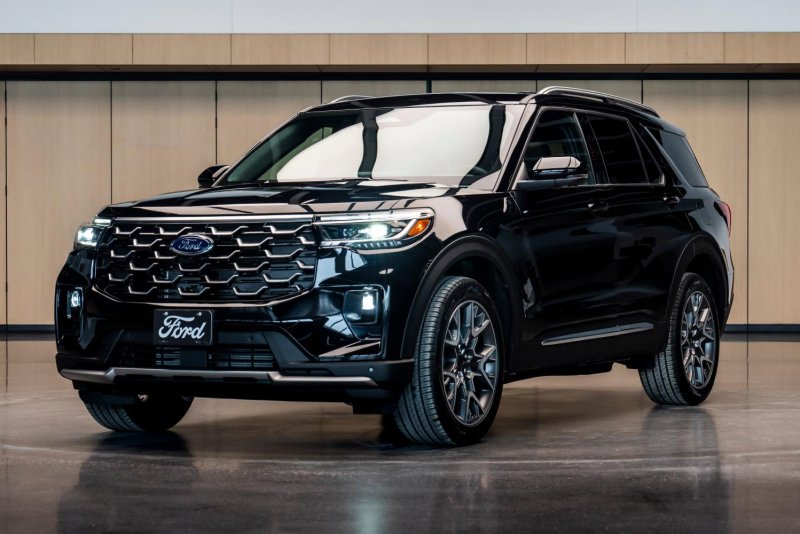 Dari Chicago dengan Penuh Cinta: Ford Memberikan SUV Khusus kepada Paus