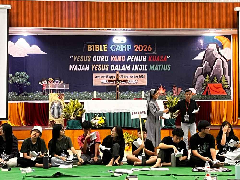 Dinamika peserta bible camp dengan mendalami kitab suci Injil Matius Yesus Guru Yang Penuh Kuasa
